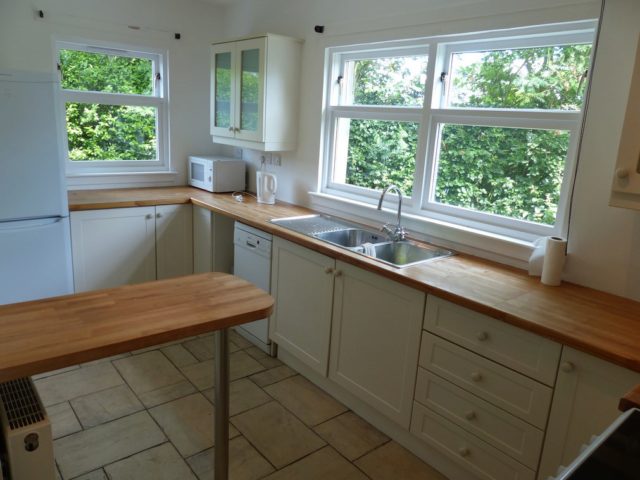  Image of 4 bedroom Cottage to rent in Pettinain Lanark ML11 at Pettinain Lanark South Lanarkshire, ML11 8SR